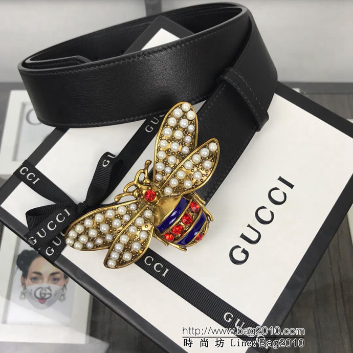 GUCCI古馳 官網新款 正品規格 原單品質 雙面進口頭層對版定制皮料 復古紅磚大蜜蜂扣 時尚百搭款皮帶  xfp1315